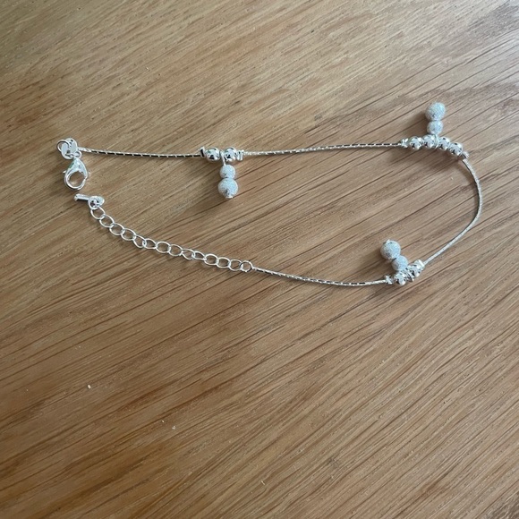 Silver faux beaded anklet - Picture 3 of 6